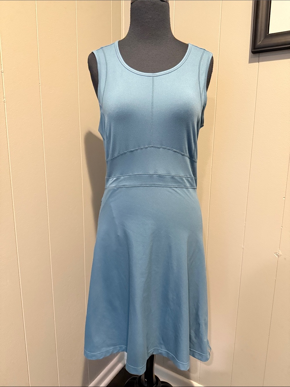 Title Nine Women’s Small Powder Blue Sleeveless Midi Dress